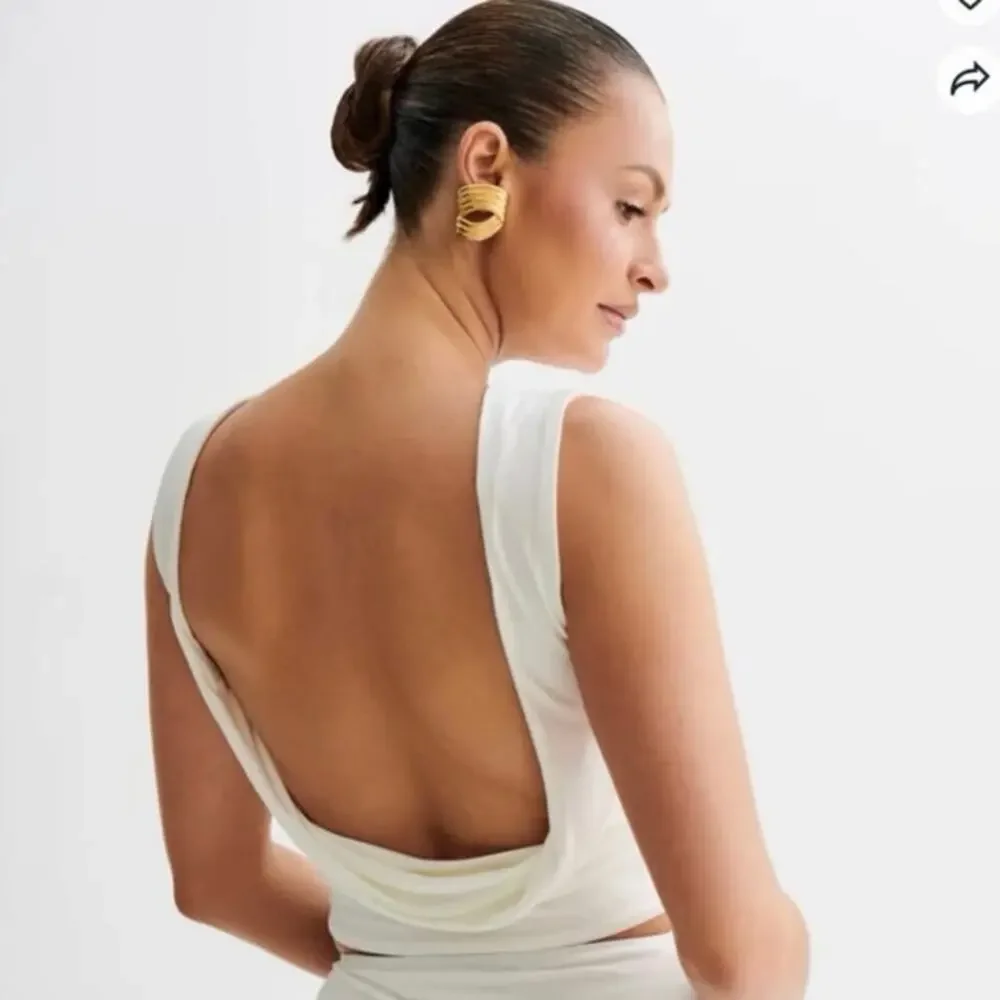 NWT Meshki Suri Slinky Cowl Back Top White Sleeveless Tank Women’s Size Small - Picture 2 of 7